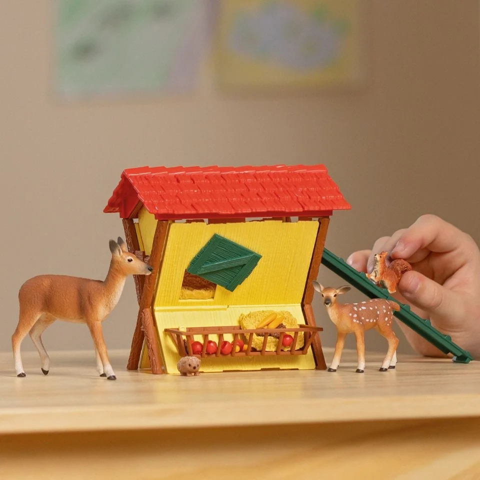 Schleich - Farm World - Fodring af Dyrene i Skoven (42658)