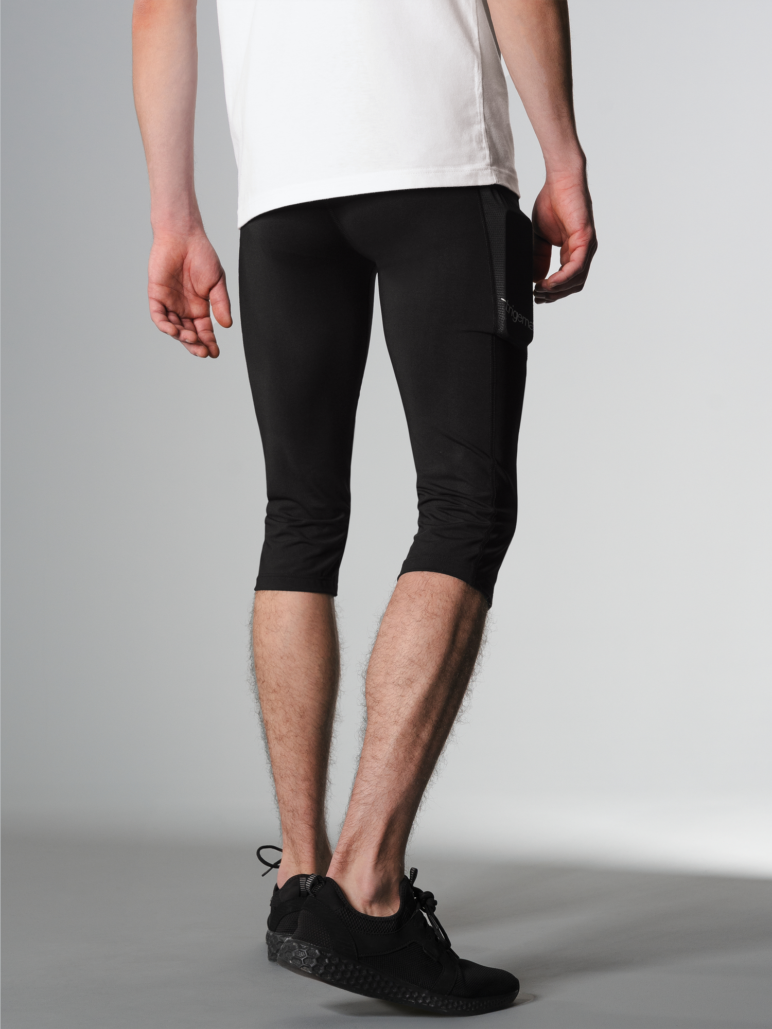 Kurze Sportleggings mit SeitentascheSchwarz