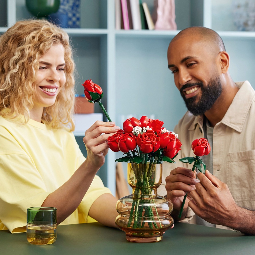 LEGO Icons 10328 Rosenstrauß Blumenset für Erwachsene
