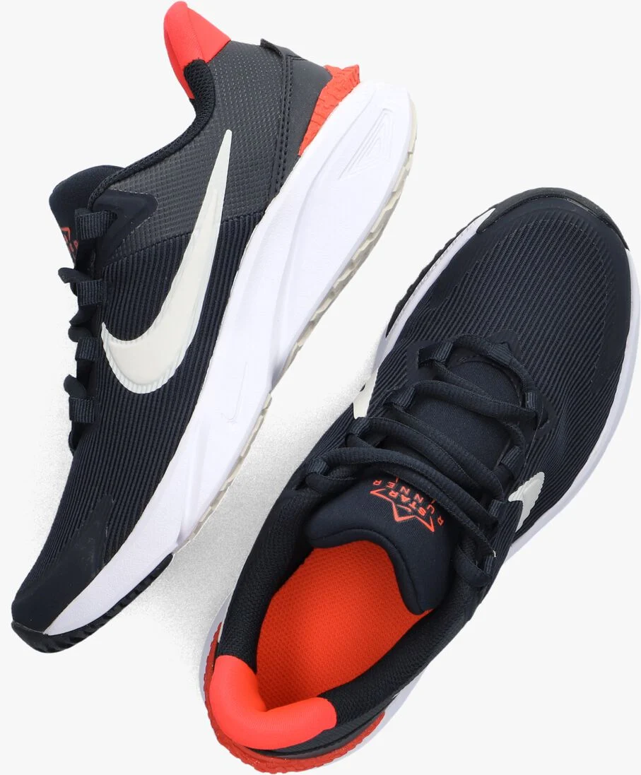 NIKE zwarte nike lage sneakers star runner 4 nn (gs)