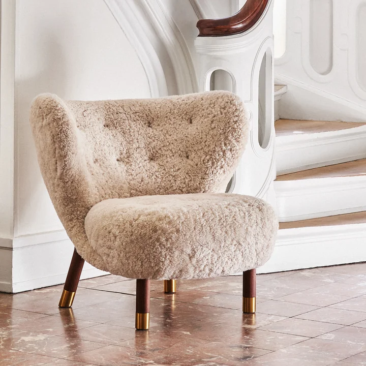 &Tradition - Little Petra VB1 Lounge Chair, Eiche geölt / Schaffell Moonlight