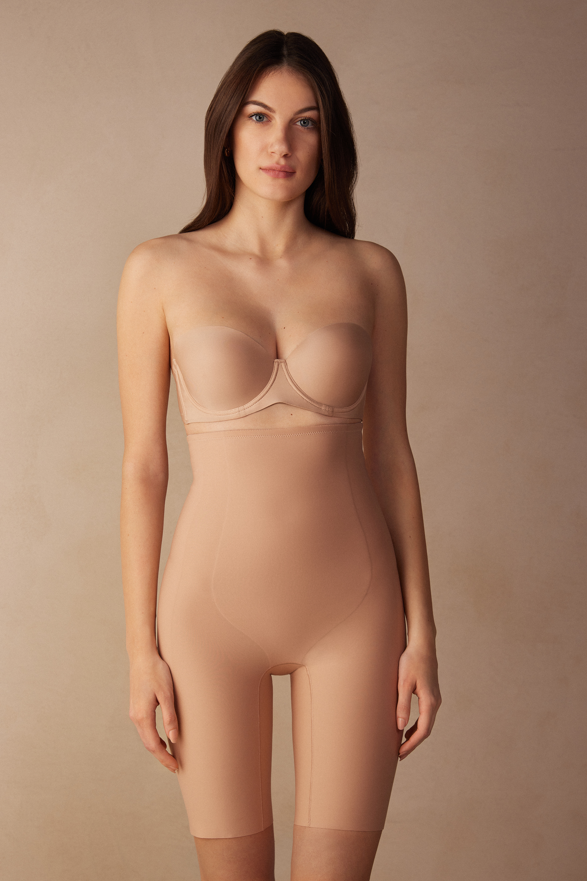 Shorts modeladores sem costura em microfibra