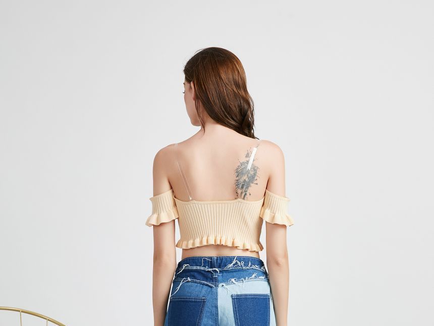 Pandaramma - Off-shoulder crop top met gerimpelde rand en strik aan de voorkant