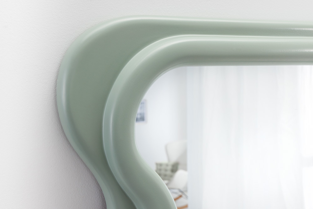 Design Wandspiegel CURVY 160cm salbeigrün
