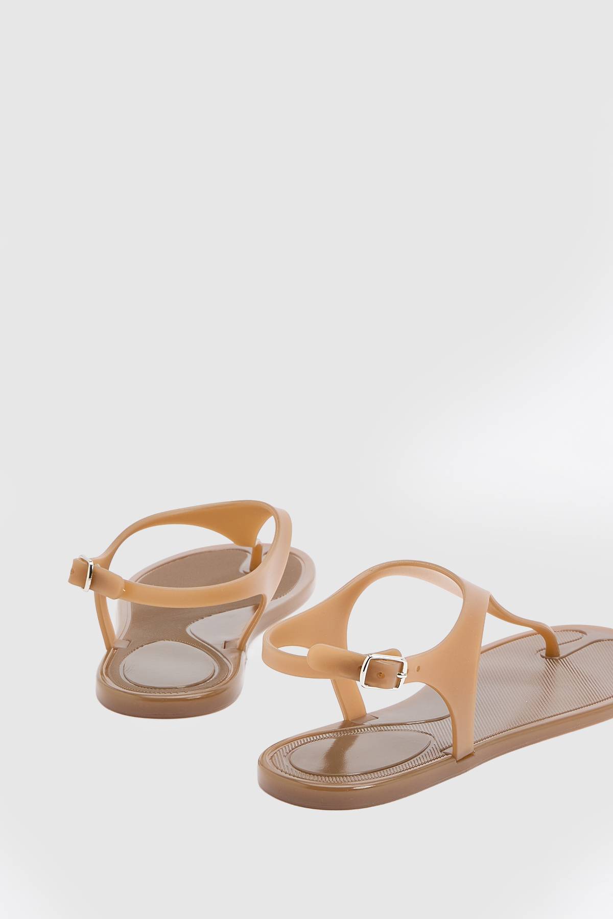 Oasis Sandales Plates En Plastique Patricia À Bride Arrière Et Entre-doigts