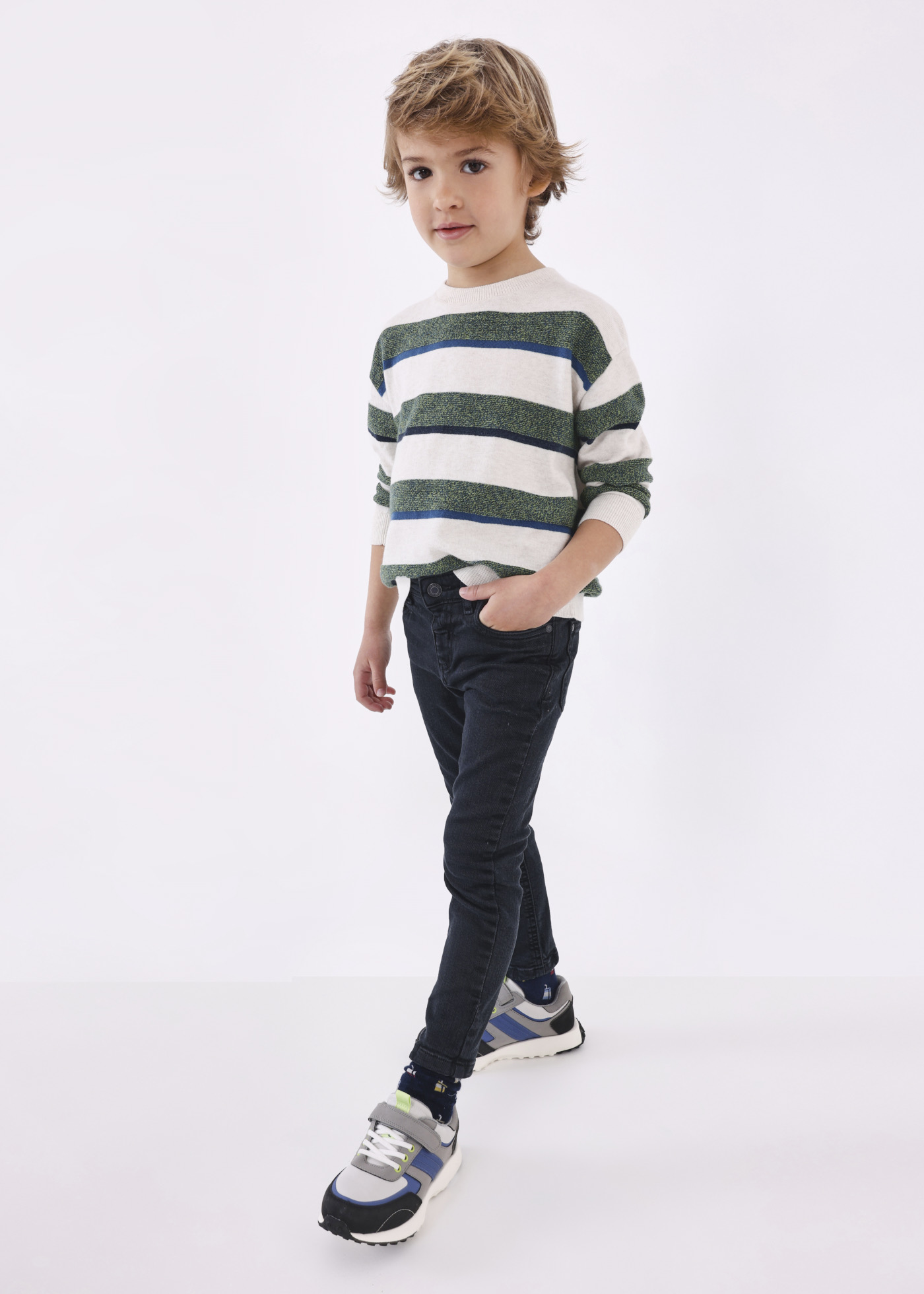 Calças de sarja skinny para menino