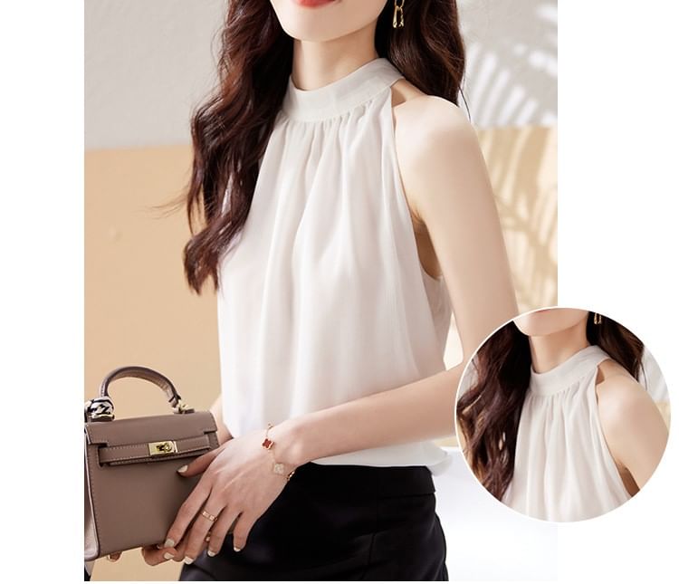 Janunu - Halterblouse met geplooide hals en effen kleur