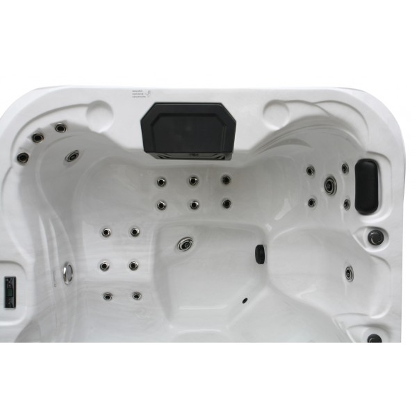 Badstuber Tahiti outdoor whirlpool 3 persoons sterling silver