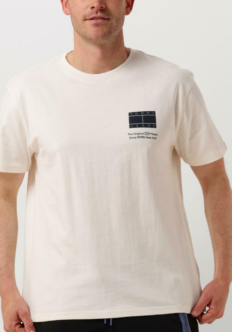 TOMMY JEANS gebroken wit tommy jeans t-shirt tjm reg essential cb flag tee