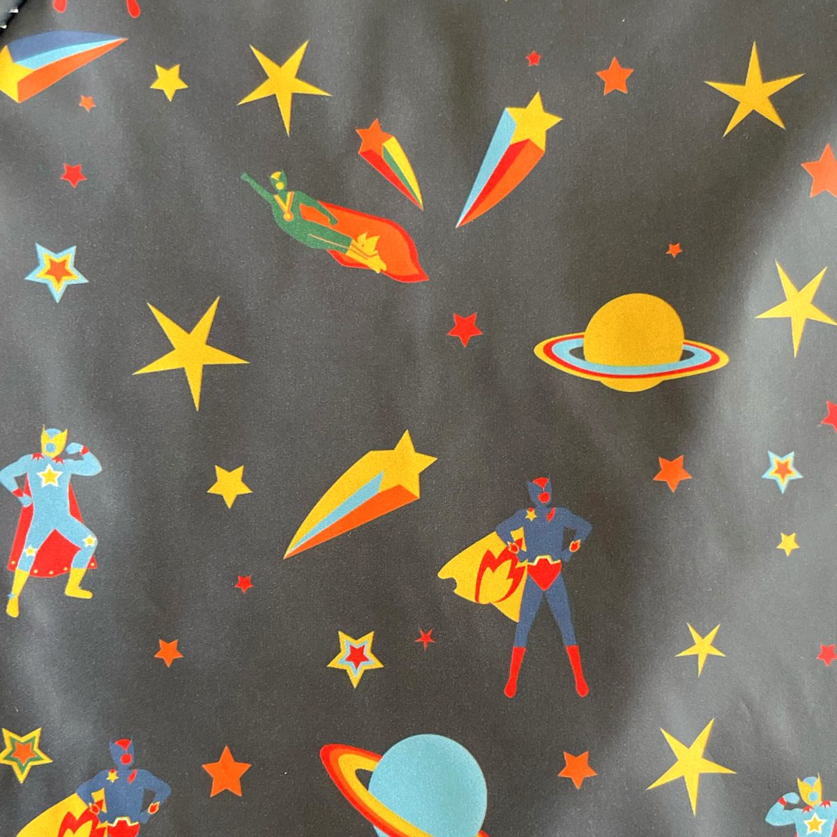 Bavoir tablier manches longues super héros 3-5 ans Petit toi