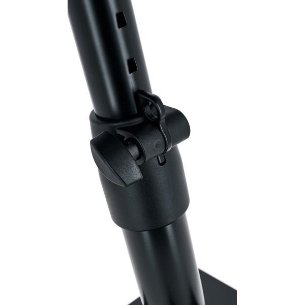 K&M 26776