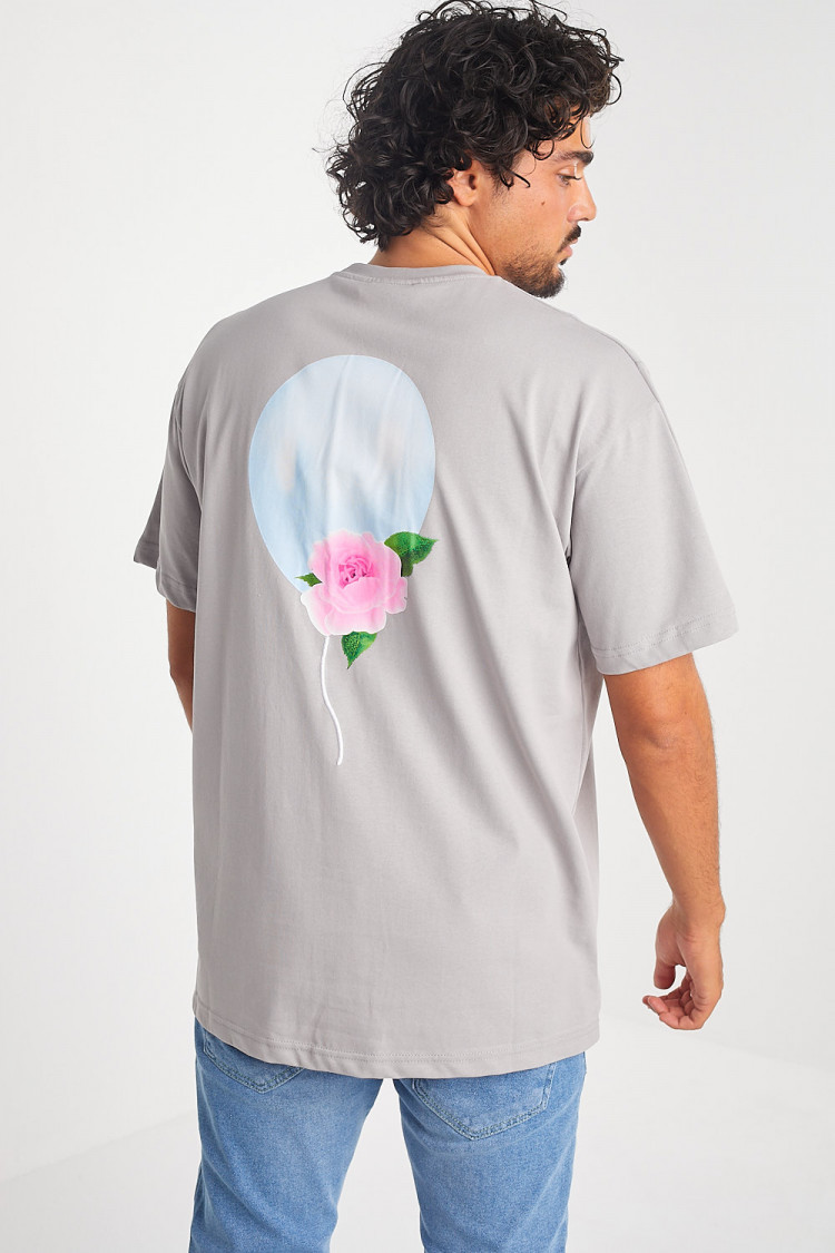 T-shirt gris à motif ballon et fleur