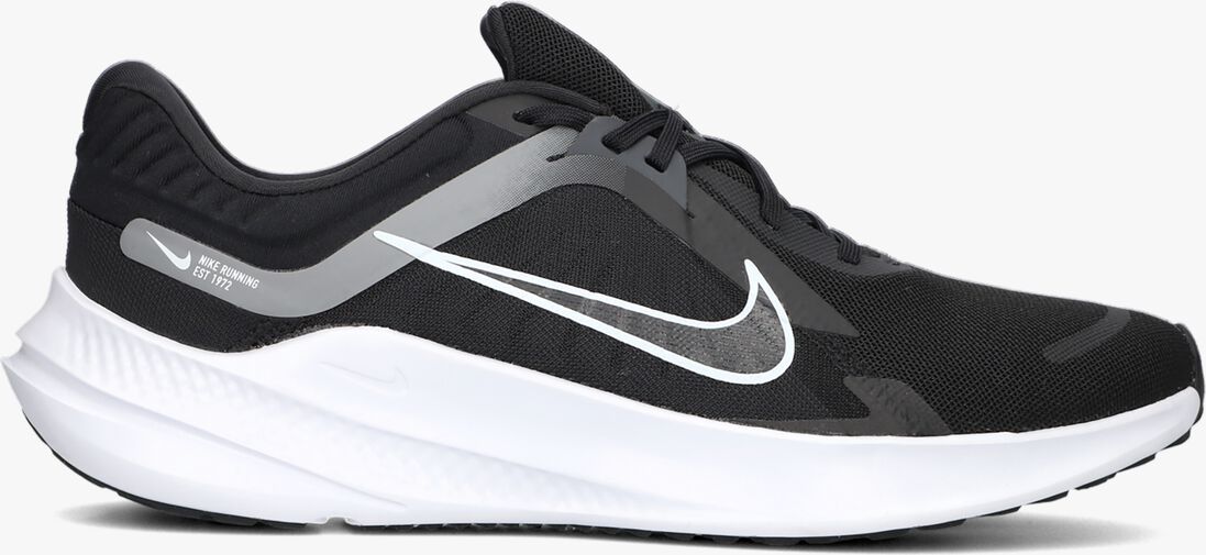 NIKE zwarte nike lage sneakers quest 5 heren
