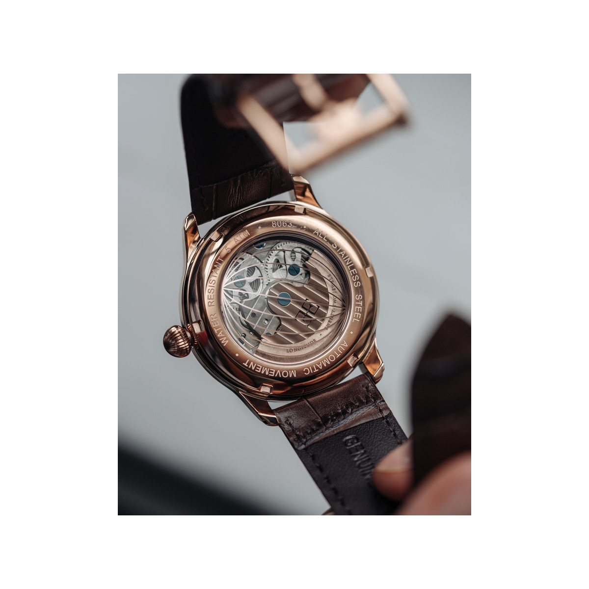 Montre EARNSHAW Longitude Shadow homme automatique acier noir bracelet cuir noir
