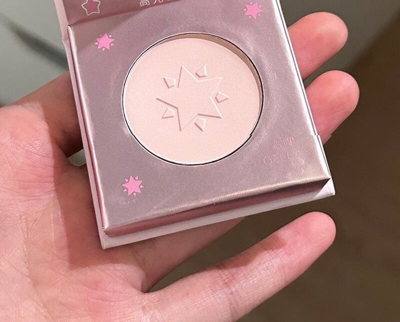 GELLA'S - Glow Highlighting Powder Palette - 3 kleuren