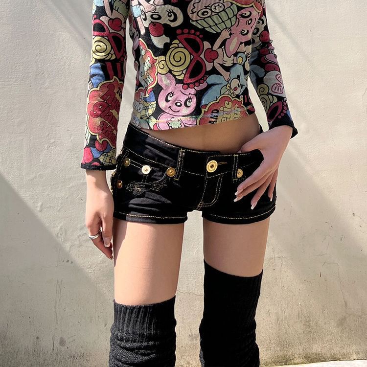 Coline - Lage denim hotpants met studs
