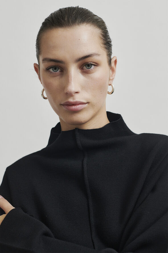 Second Female Stinna Knit T-Neck Black