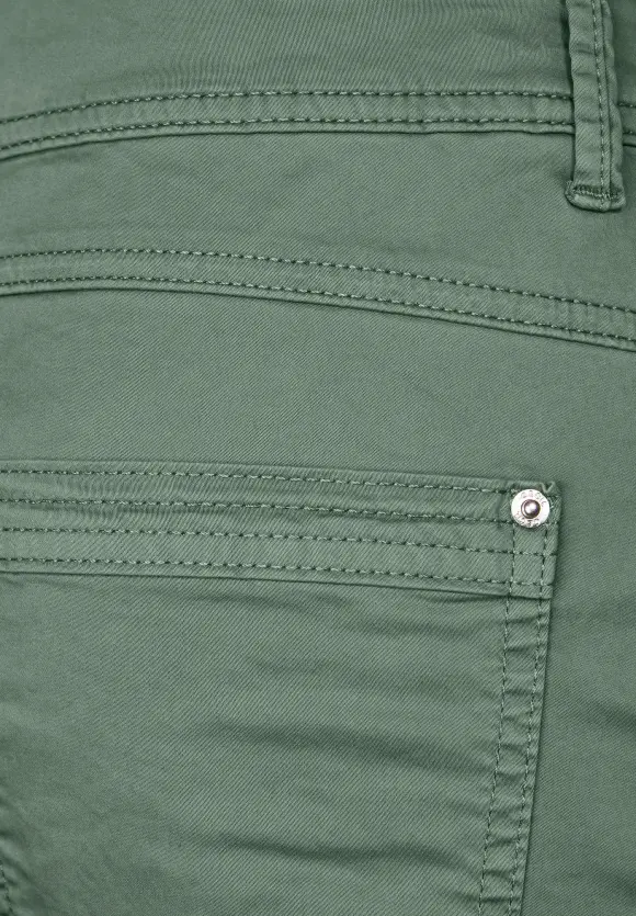 Casual Fit Hose - raw salvia green