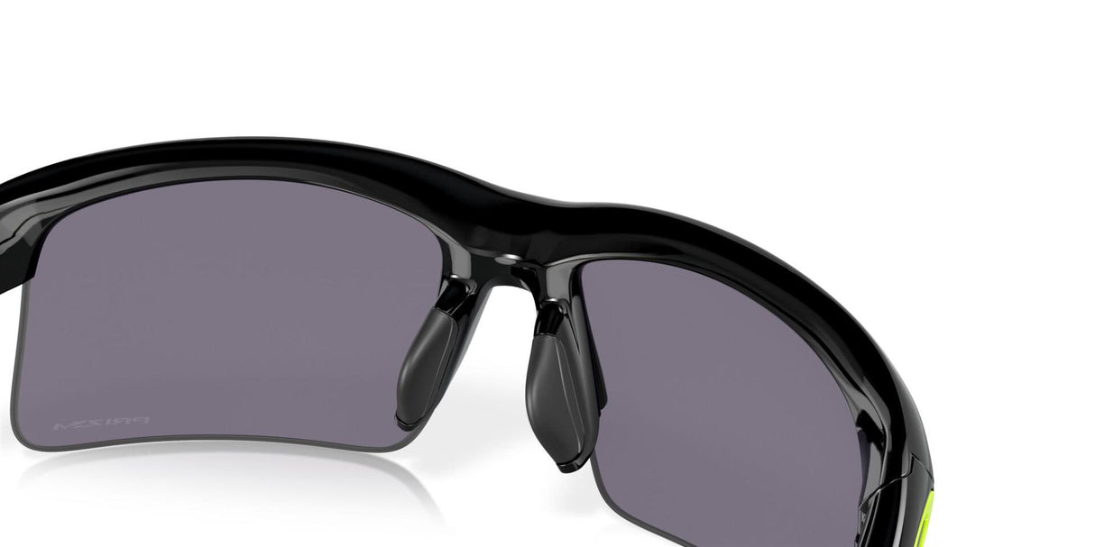Oakley<br>Capacitor XS