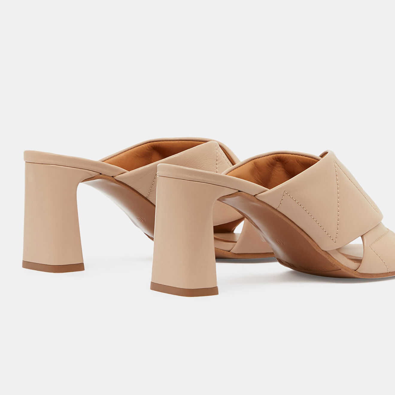Billi Bi Mules en Cuir Matelassées beiges - Talon 7.5 cm