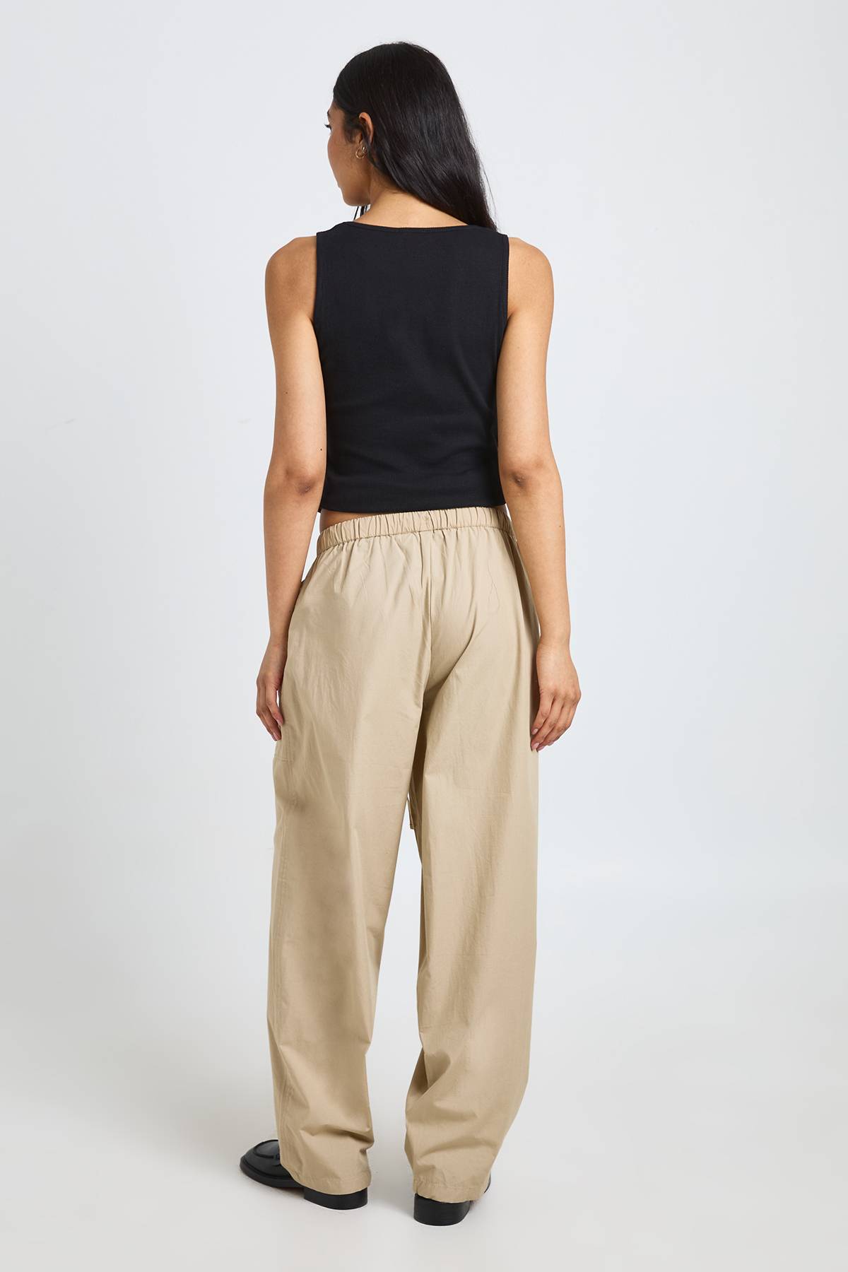 boohoo Pantalon Ample En Popeline Avec Cordon De Serrage Et Jambe Tonneau Pour Grande Taille