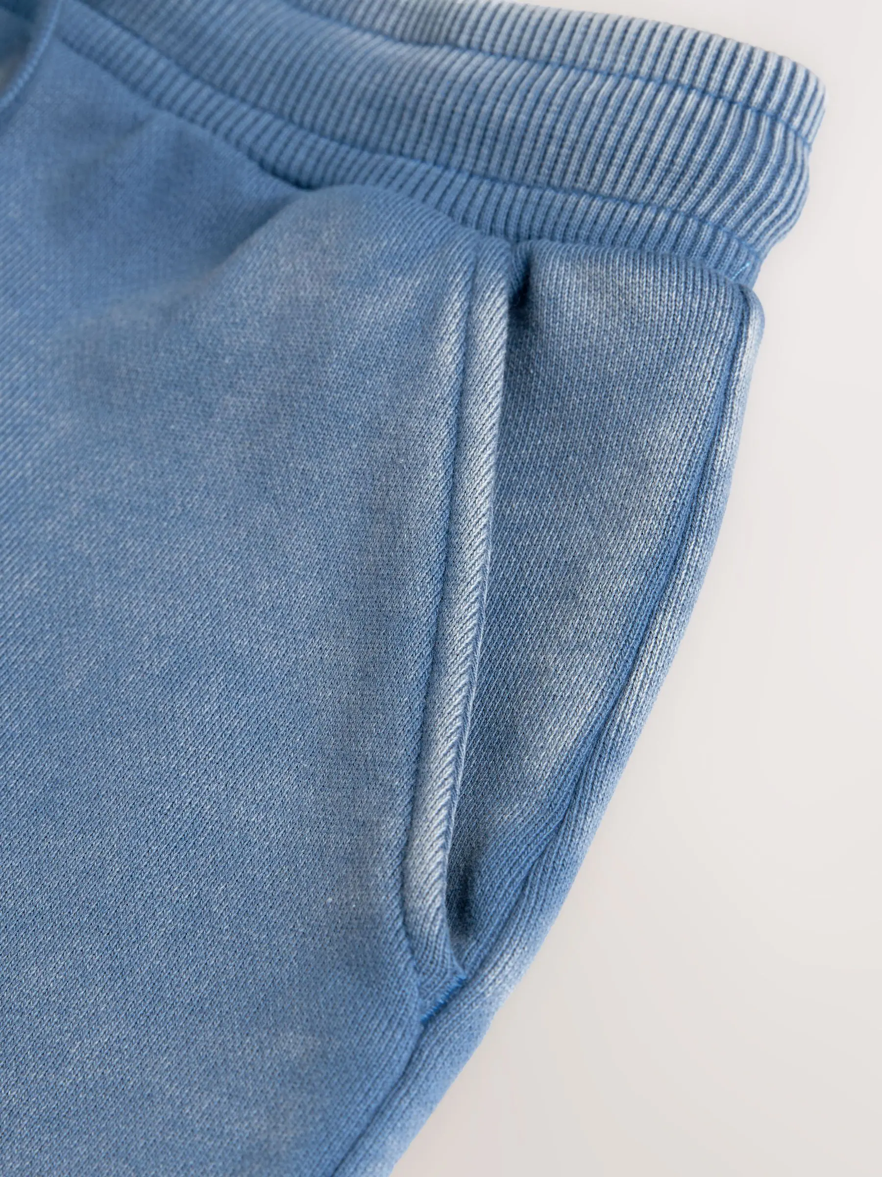 Blauwe wassing - Paul Smith Junior set van top en shorts voor jongens