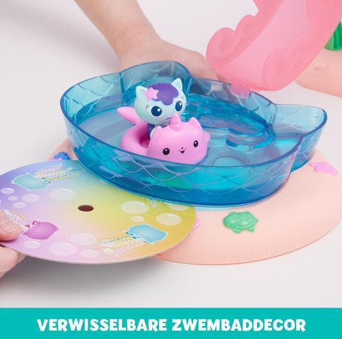 Gabby’s Poppenhuis - Kattastisch Zwembad-Speelset - Met Figuren van Gabby en Meerminkat - Van Kleur Veranderende Zeemeerminstaarten