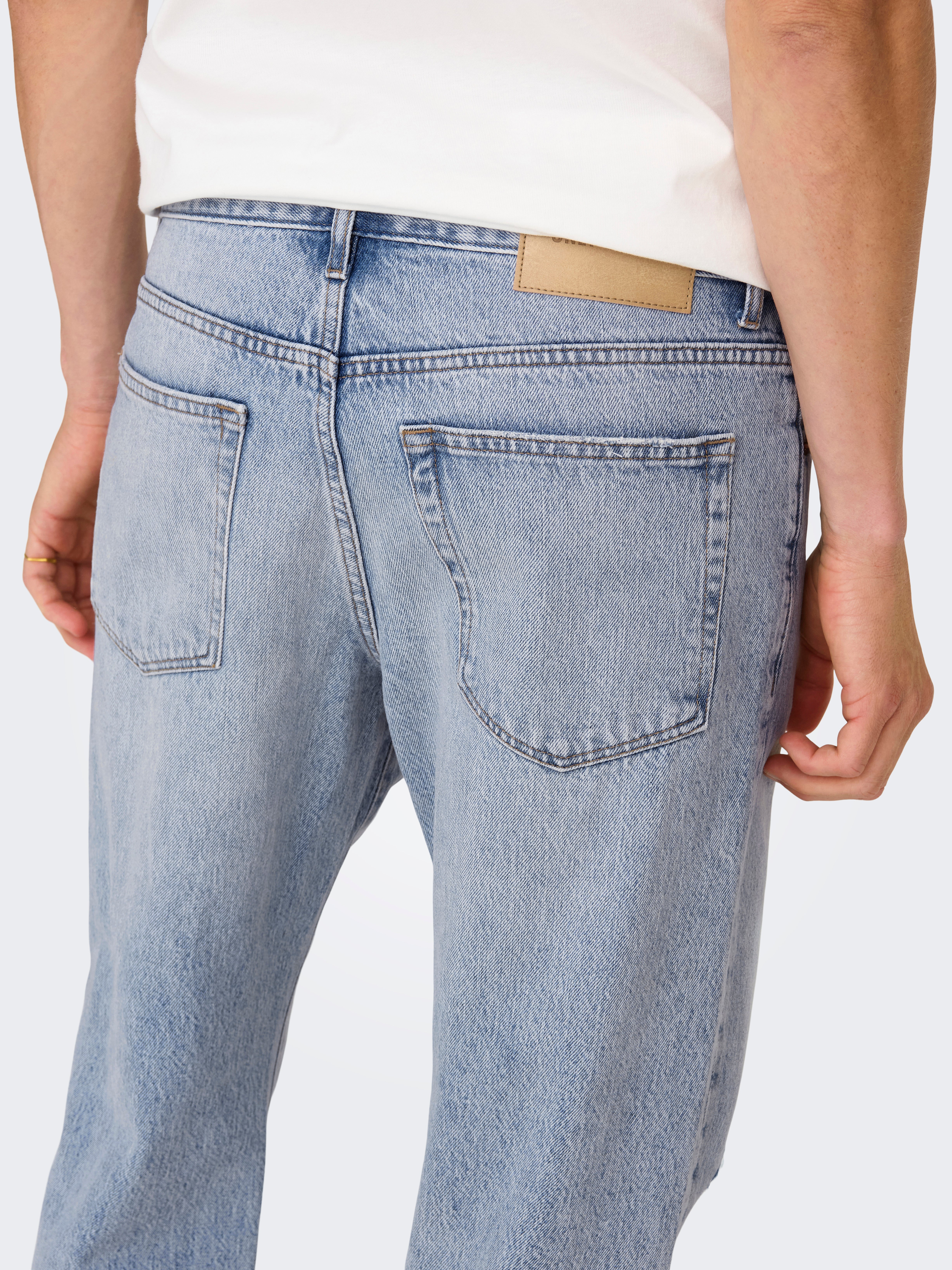 ONSEDGE Mittlere Taille Gerade geschnitten Jeans Light Blue Denim