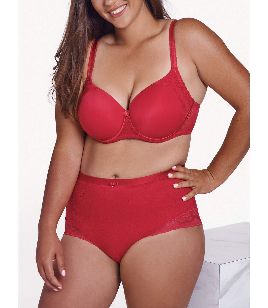 Soutien-gorge préformé Evelyn rouge Lisca - bonnets B à E