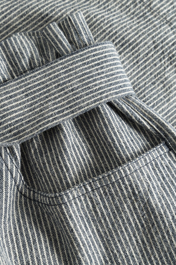 Nué Notes Andreas Shorts Hickory navy stripe