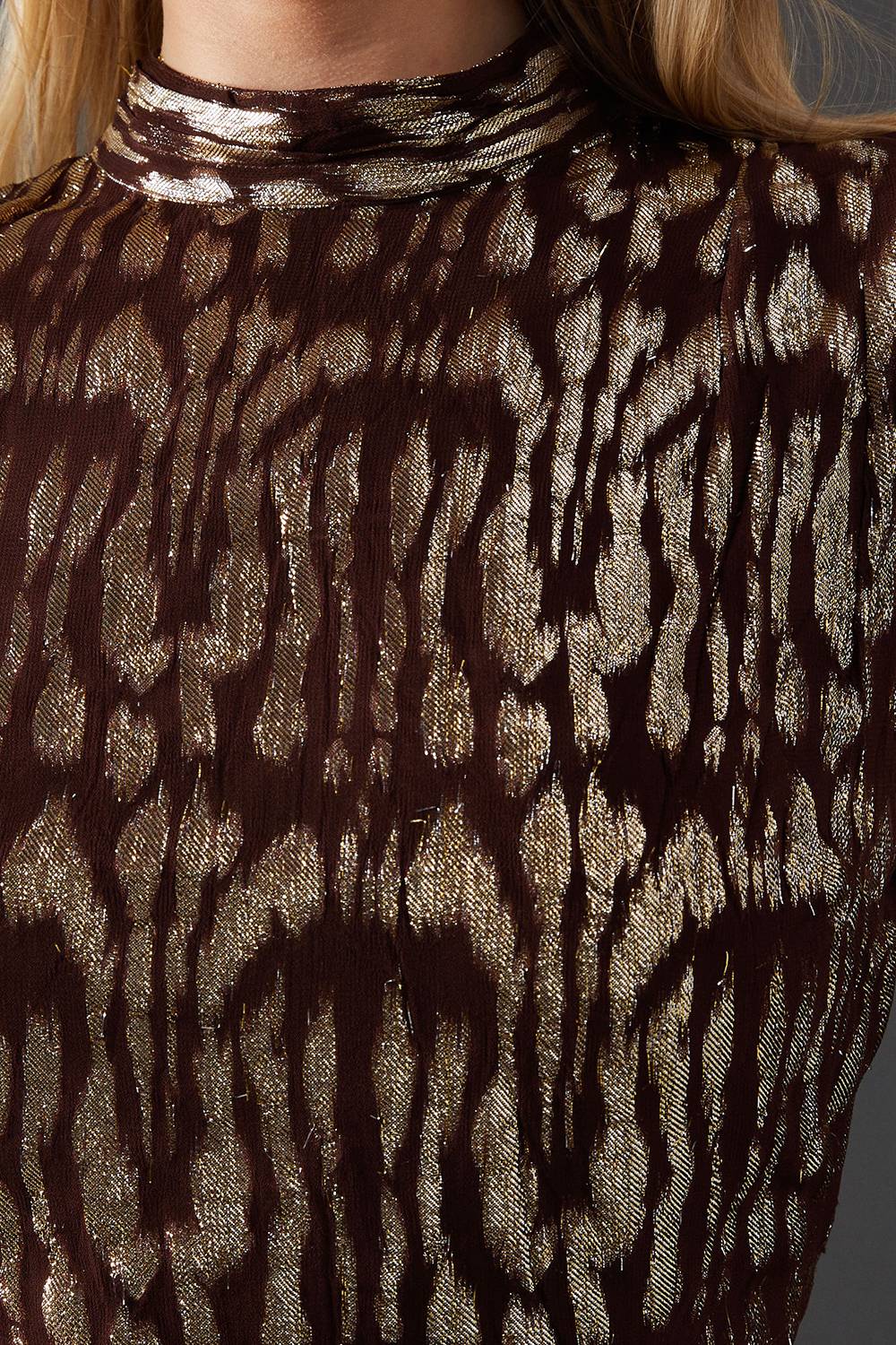 Warehouse Robe Midi en Jacquard Métallique à Motif Animal