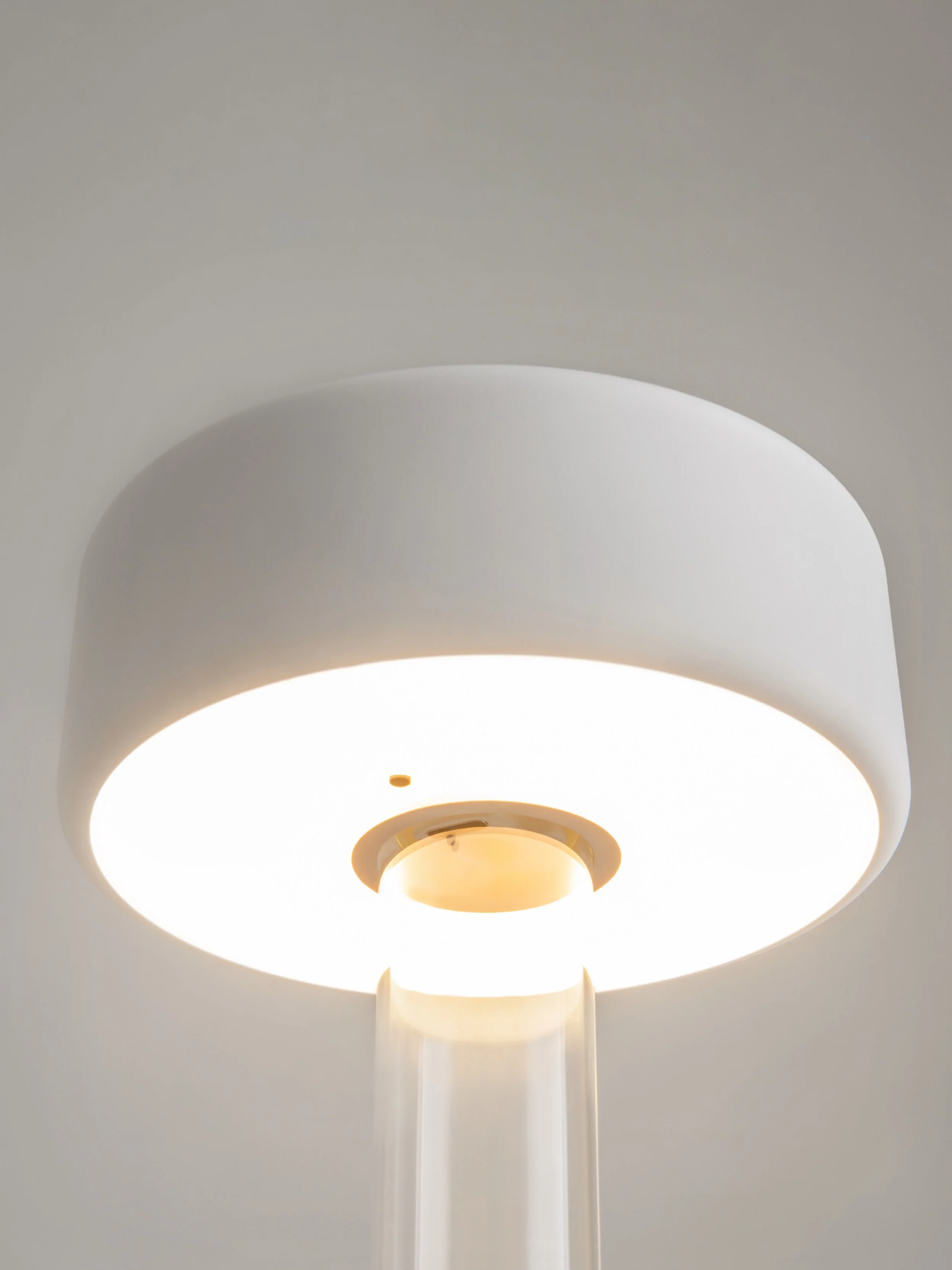 Kleine dimbare LED tafellamp AI Collaboration