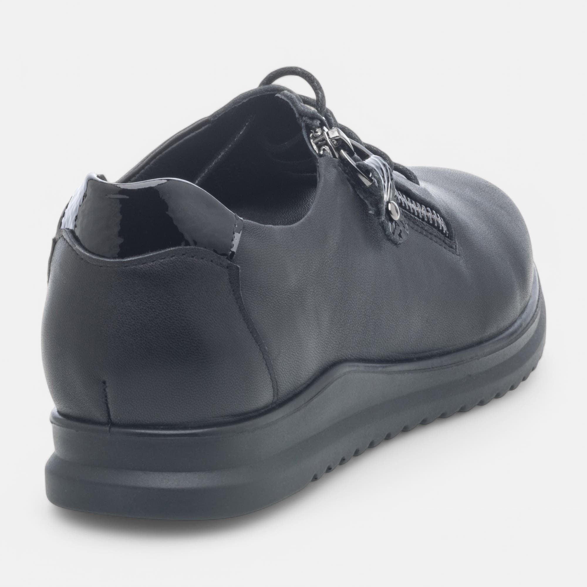 Baskets basses Femme en cuir noir