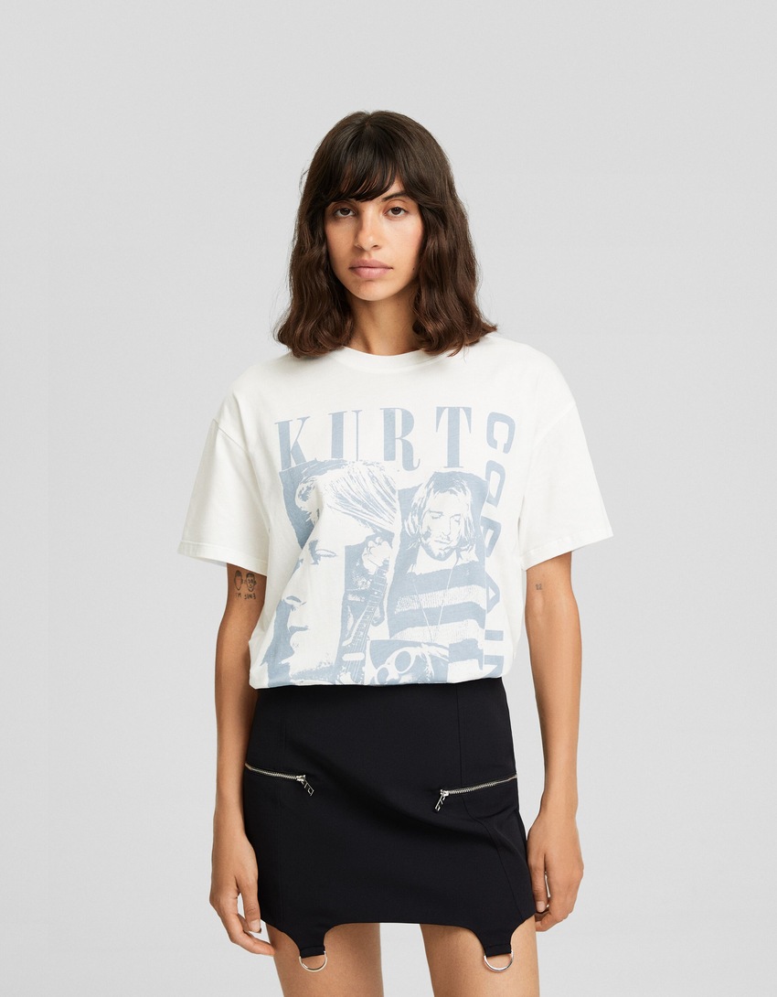 Camiseta oversized de manga curta com estampa de Kurt Cobain