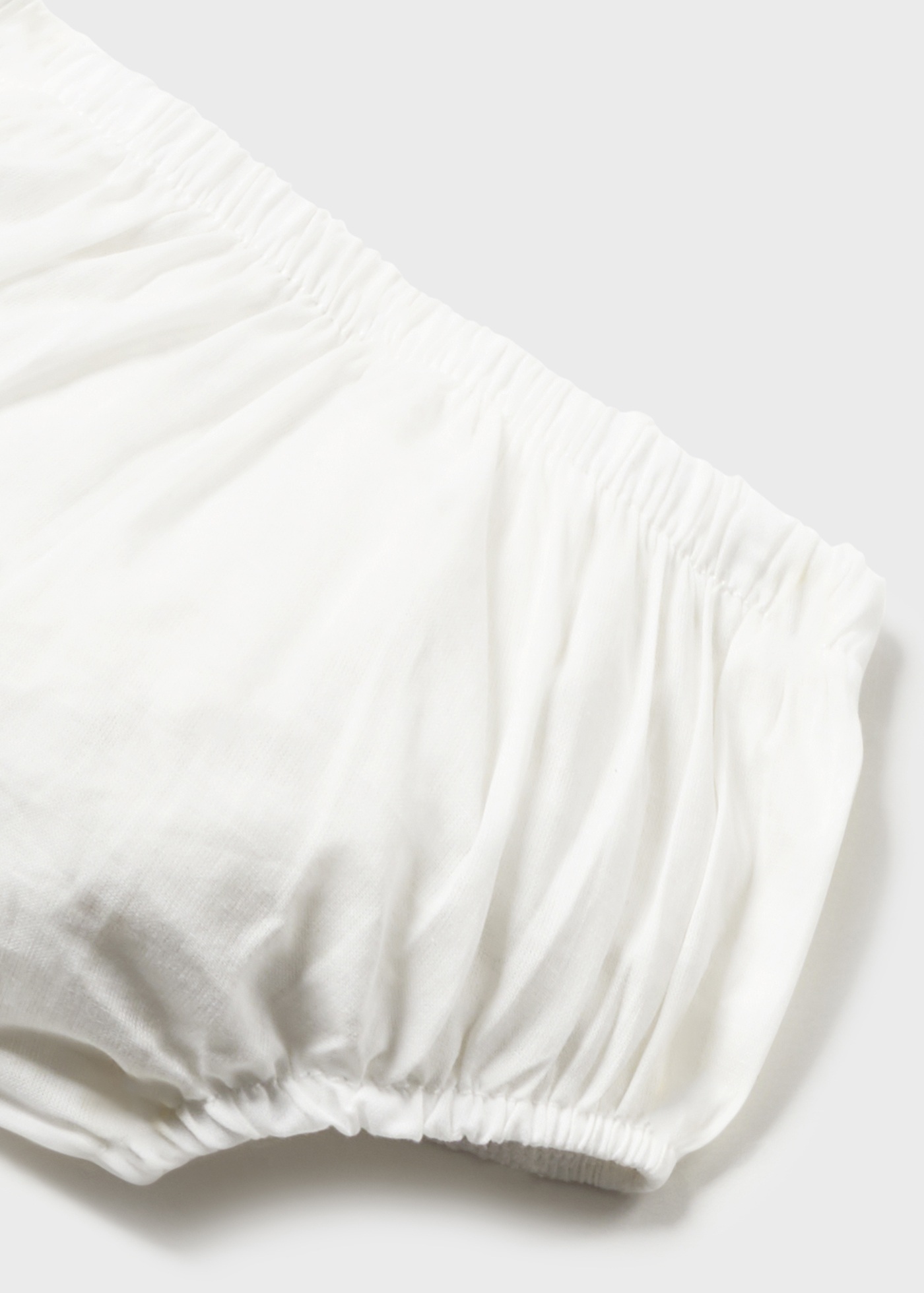 Conjunto Nata com vestido e capa de fralda para recém-nascido