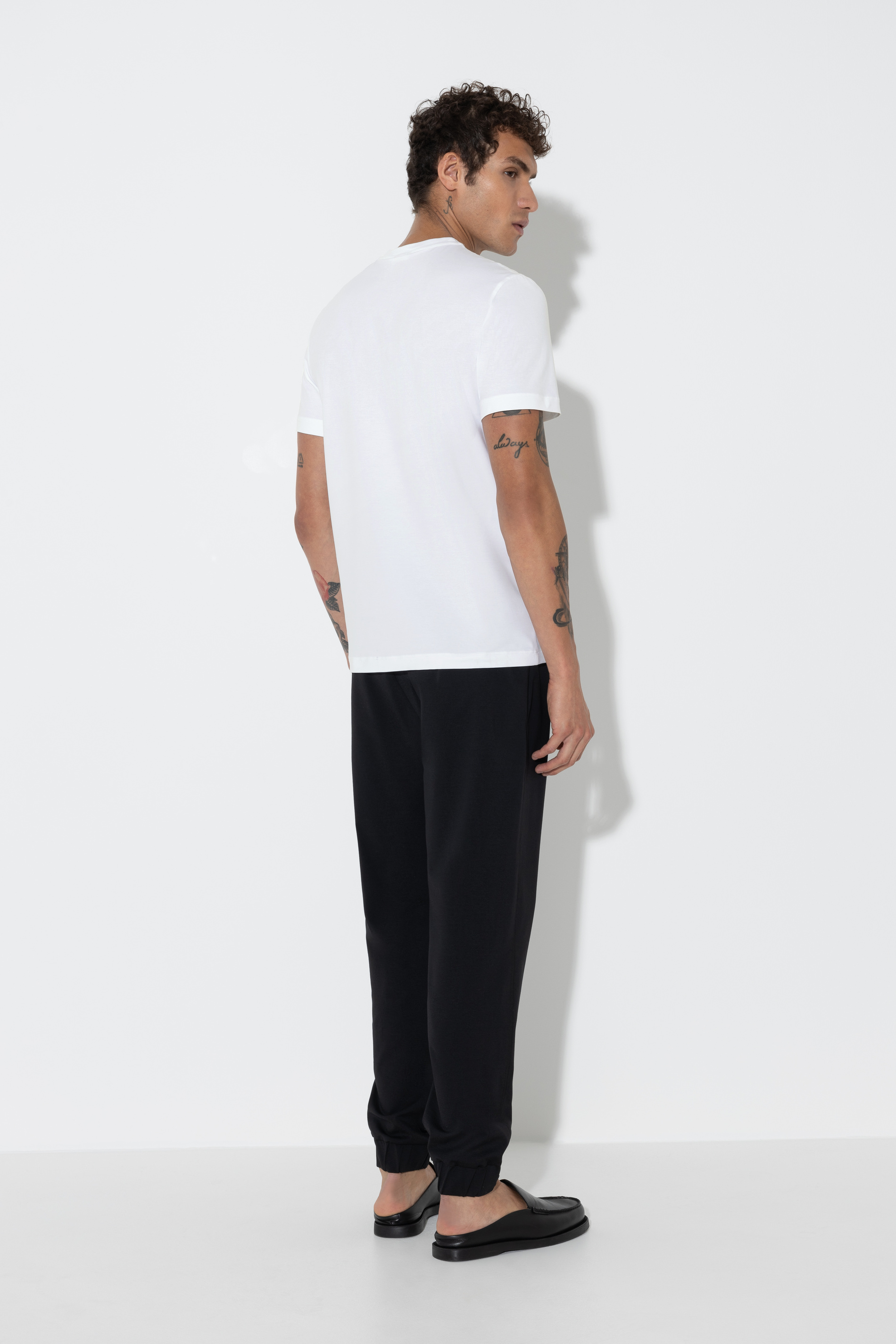 T-Shirt<br>Serie The Suitable