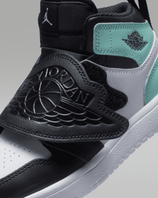Sky Jordan 1 Younger Kids' Shoe