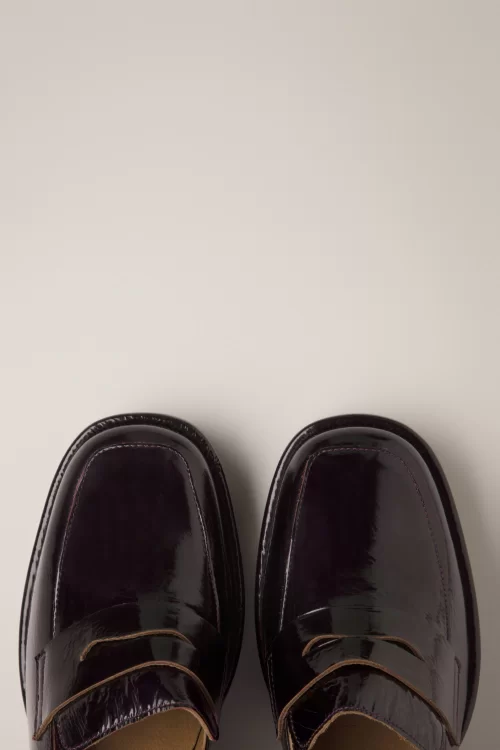 Miz Mooz Penni loafer stijl pumps in diep bordeauxrood