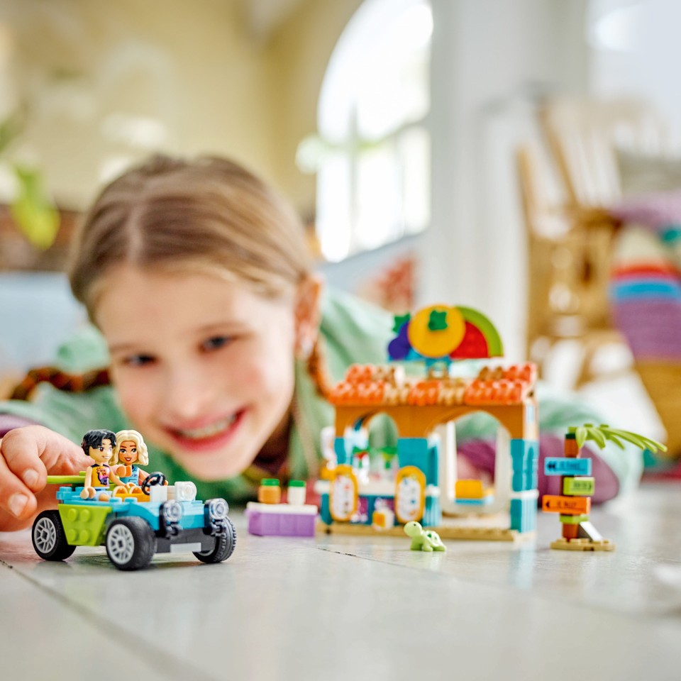 LEGO Friends - Smoothie-bod ved stranden (42625)