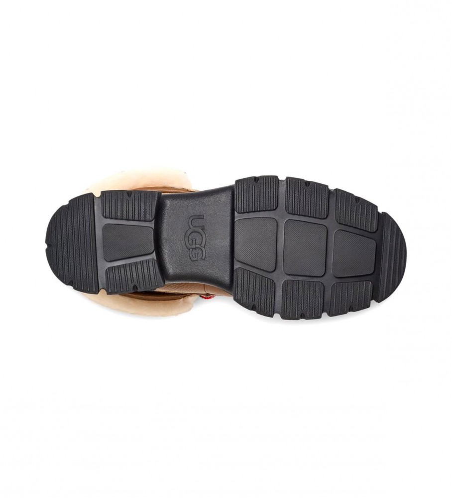 Botas UGG W Ashton Addie de couro marrom e preto.