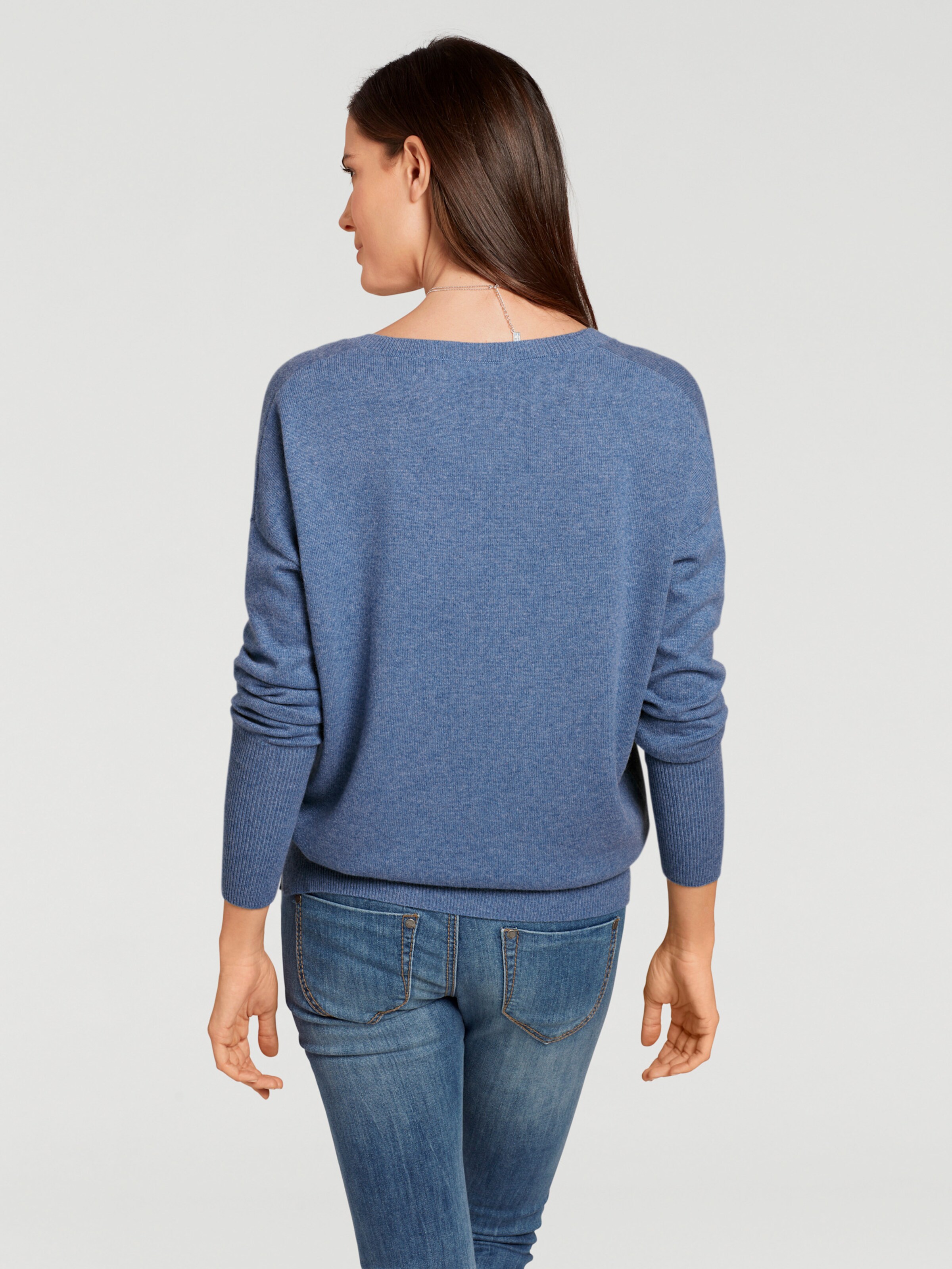 V-Pullover