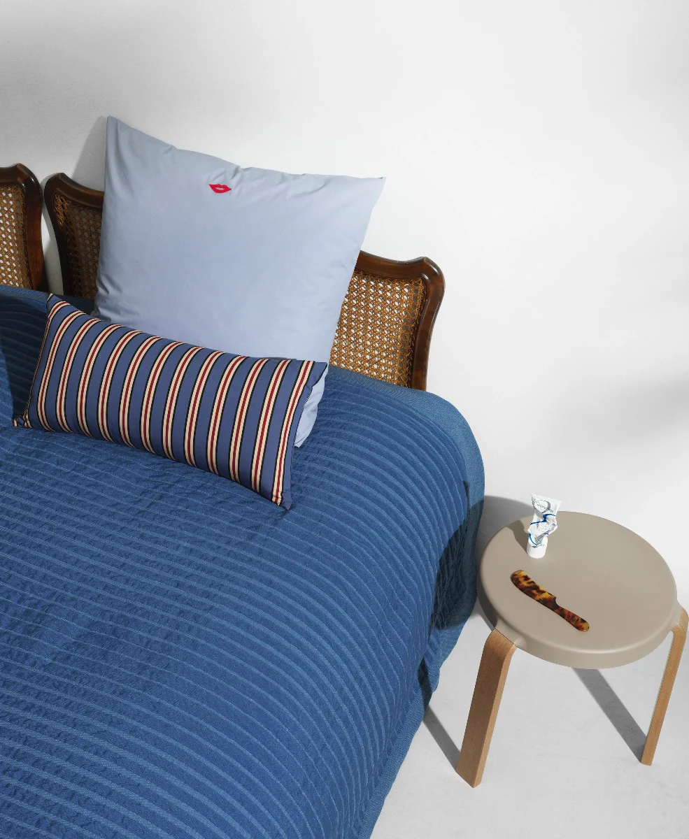Normann Copenhagen  Slumber sengetæppe, Fading Stripes Dark Blue - 250x250 cm.