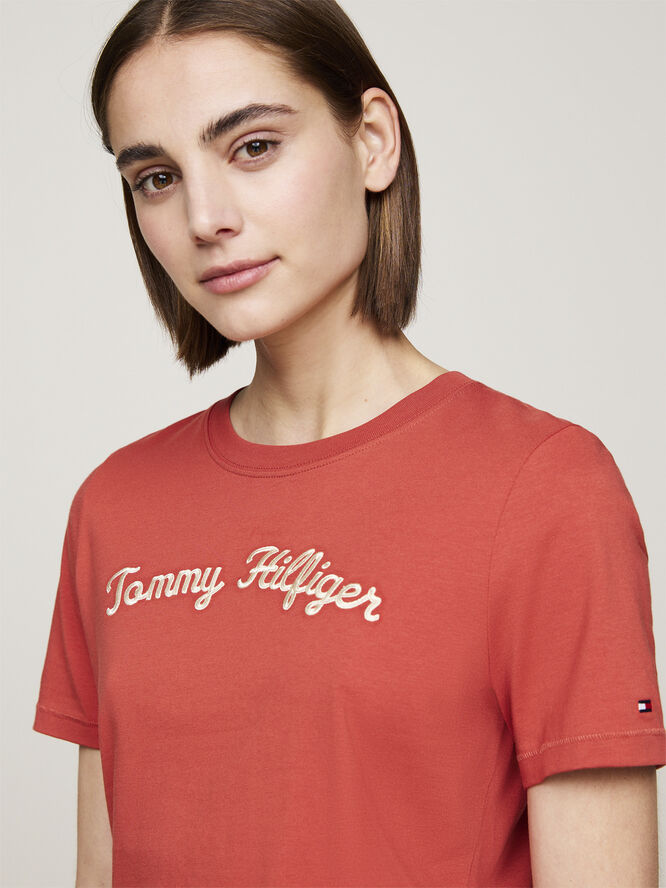 Tommy Hilfiger REG SCRIPT C-NK SS Terra red