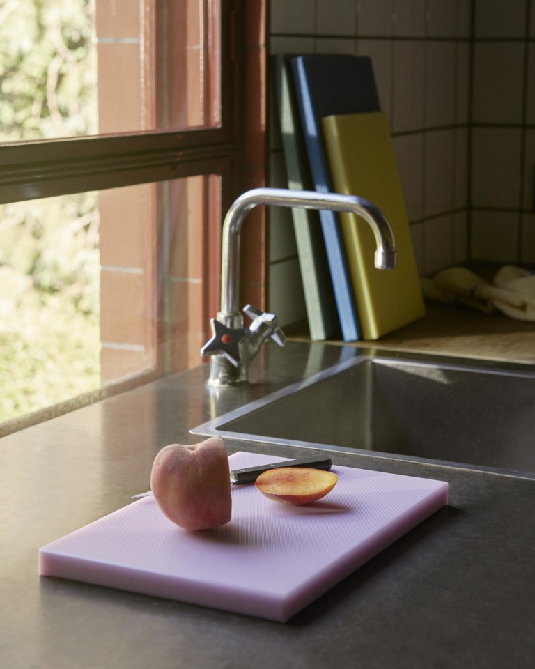 HAY - Slice Chopping Board Medium - Green