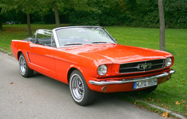 Ford Mustang V8 Coupé fahren als Geschenk