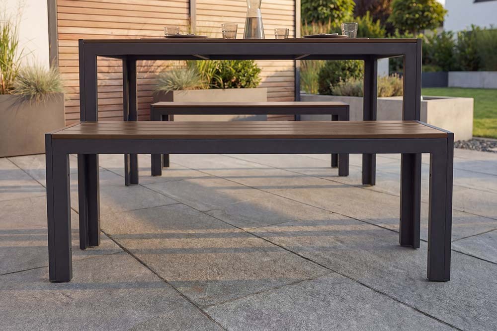 Moderne Gartenbank DESIGNO 130cm dunkelbraun schwarz Aluminium wetterfest Outdoor Sitzbank