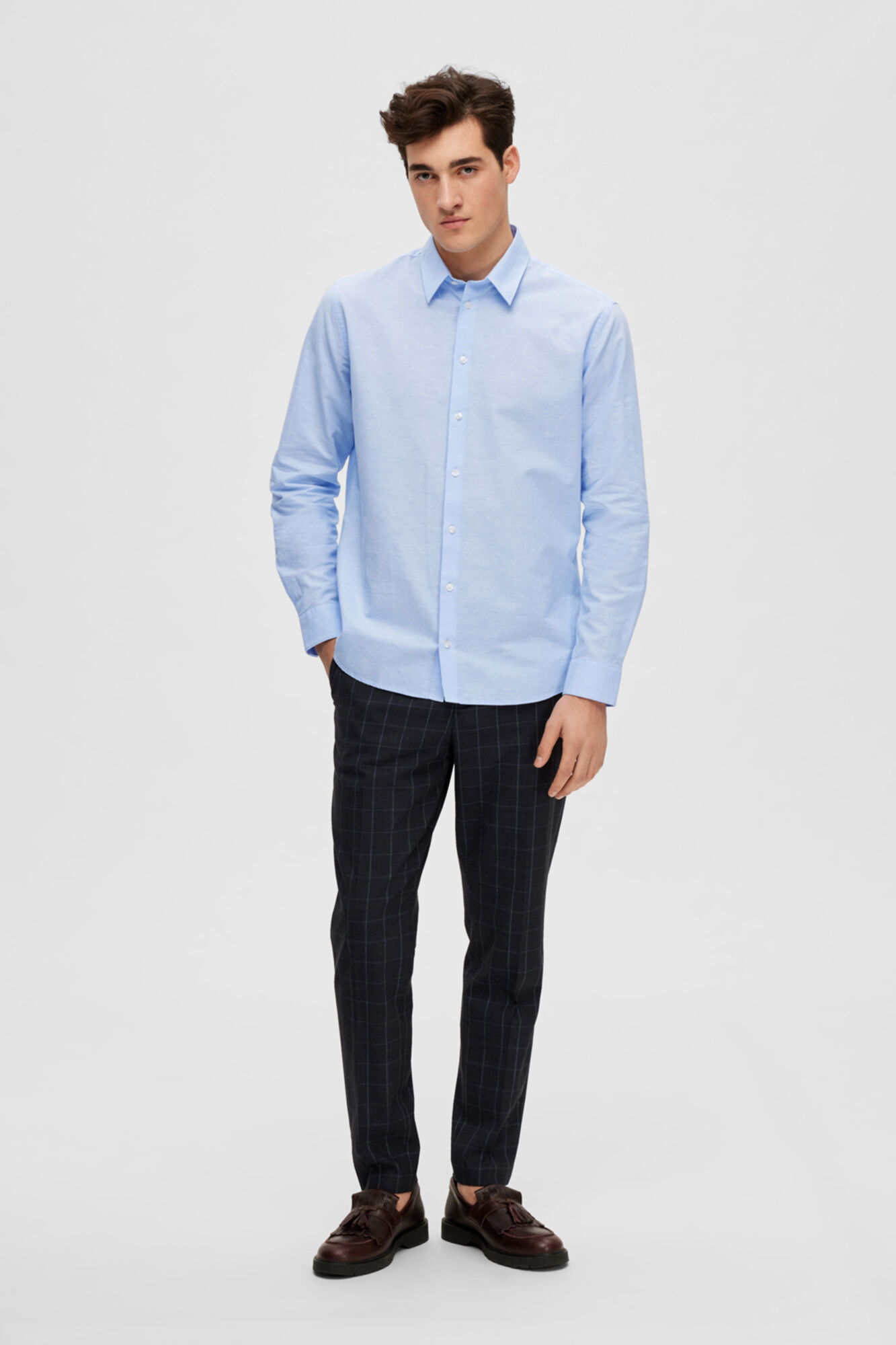 Camisa de manga comprida em linho e algodão orgânicos. - Azul