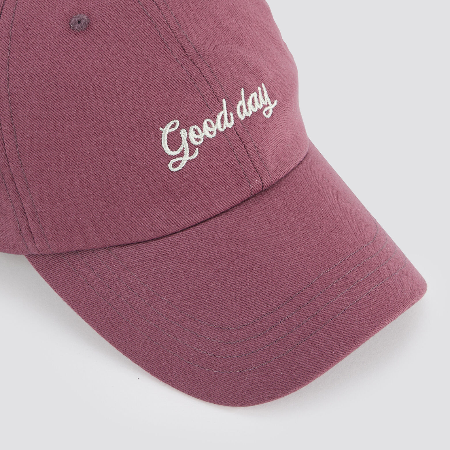 Casquette brodée Violet