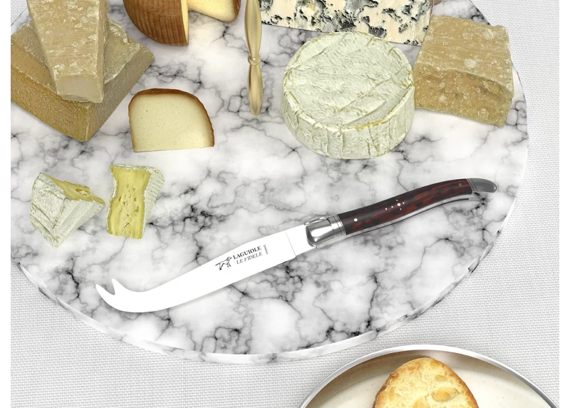 Couteau à fromage Laguiole avec un manche en bois d'amourette et mitres en acier inoxydable
