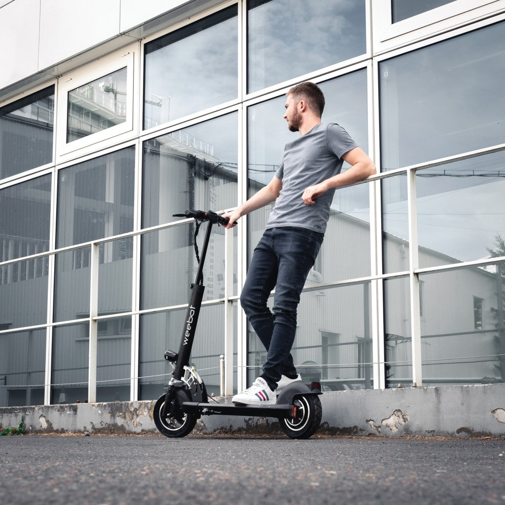 Trottinette Electrique Weebot Maverick - 10 Pouces (48V 15 Ah)
